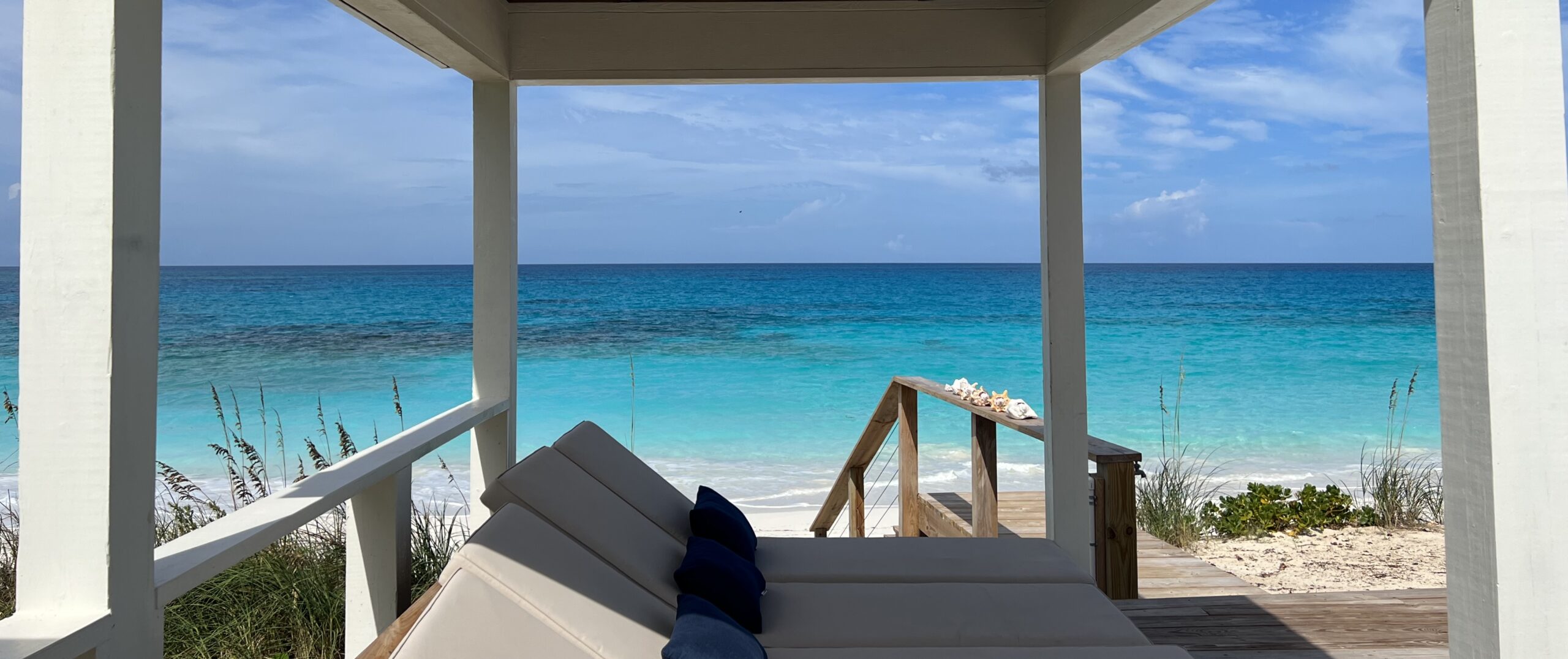 Beau Soleil Beach House beside the turquoise water in Exuma