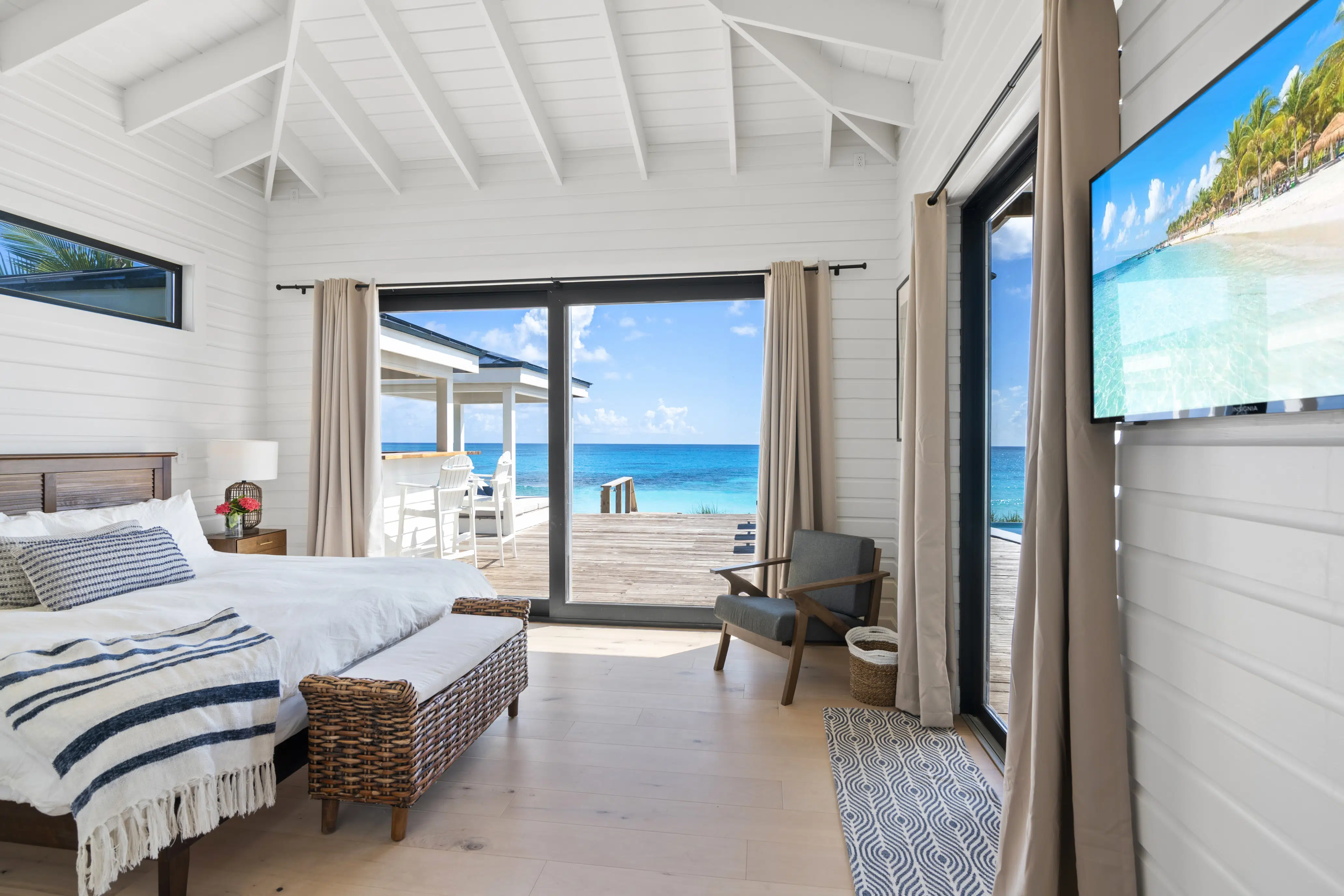 King Bedroom West